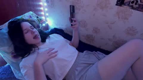 Snapshot of jaleesasabaj chatting on 11/16/25, 05:18 Lisa online show from 11/16/25, 05:18