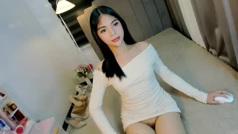 Snapshot of jalsey_smith chatting on 04/28/26, 02:27 Jalsey online show from 04/28/26, 02:27