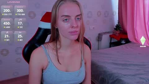 Snapshot of jam_cream chatting on 12/29/24, 11:40 Sofia online show from 12/29/24, 11:40