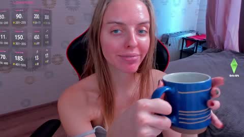 Snapshot of jam_cream chatting on 01/13/25, 07:54 Sofia online show from 01/13/25, 07:54