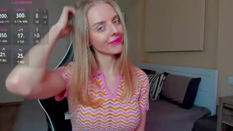 Snapshot of jam_cream chatting on 02/17/25, 09:03 Sofia online show from 02/17/25, 09:03