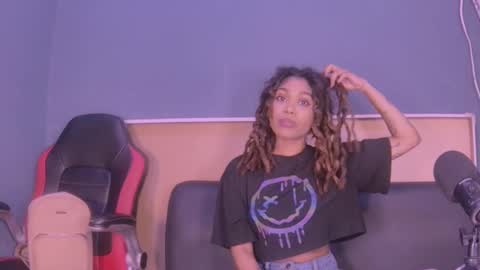 Snapshot of jamaicanbabex chatting on 12/04/24, 11:08 jamaicanbabex online show from 12/04/24, 11:08