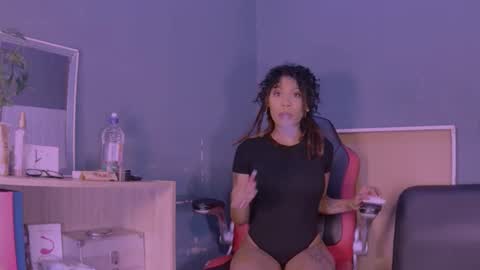 Snapshot of jamaicanbabex chatting on 01/30/25, 10:29 jamaicanbabex online show from 01/30/25, 10:29