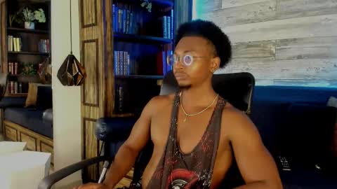   online show from 10/31/25, 04:02