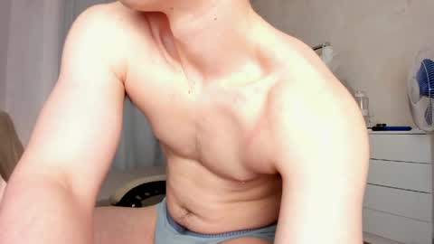 Hey there Im Jame online show from 04/10/26, 09:47