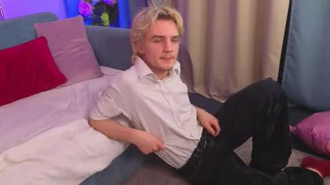 Snapshot of jamemiller chatting on 02/14/26, 05:10 JameMiller online show from 02/14/26, 05:10