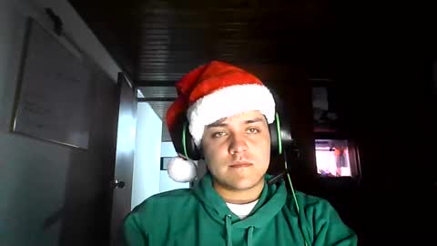 Snapshot of james__taylor21 chatting on 11/06/25, 01:17 JAMES TAYLOR online show from 11/06/25, 01:17