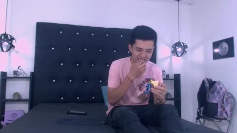 James y Kenet online show from 02/01/26, 03:32