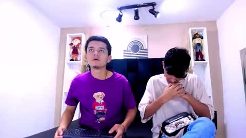 James y Kenet online show from 02/11/26, 01:05