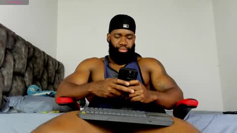 Snapshot of james_bbcmuscle chatting on 04/20/26, 01:30 James BBC online show from 04/20/26, 01:30