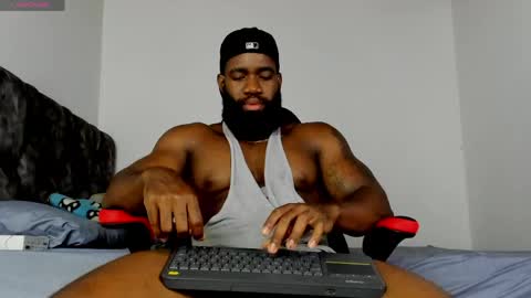 Snapshot of james_bbcmuscle chatting on 05/15/26, 01:12 James BBC online show from 05/15/26, 01:12