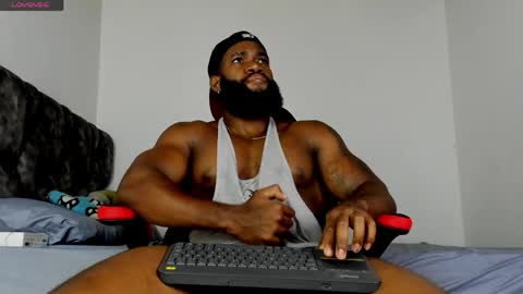 Snapshot of james_bbcmuscle chatting on 05/16/26, 12:18 James BBC online show from 05/16/26, 12:18