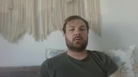 Snapshot of james_heron chatting on 04/27/26, 07:28 James Heron online show from 04/27/26, 07:28