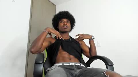 Snapshot of james_makony_1 chatting on 12/17/24, 11:39 james_makony_1 online show from 12/17/24, 11:39