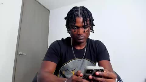 Snapshot of james_makony_1 chatting on 01/03/25, 03:16 james_makony_1 online show from 01/03/25, 03:16