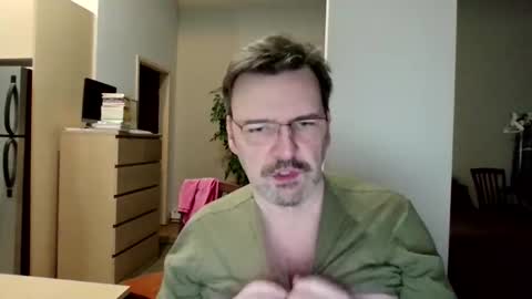 James2025 online show from 03/01/26, 02:57