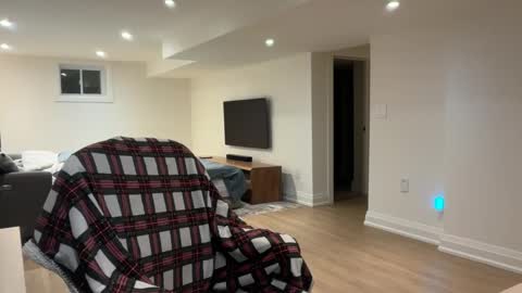 jamesarnold06 online show from 09/18/25, 11:29