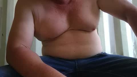 Snapshot of jameses19 chatting on 02/15/26, 05:37 jameses19 online show from 02/15/26, 05:37