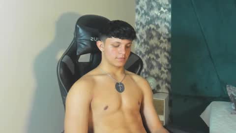 Snapshot of jamesgolden_ chatting on 03/05/25, 12:27 jamesgolden_ online show from 03/05/25, 12:27