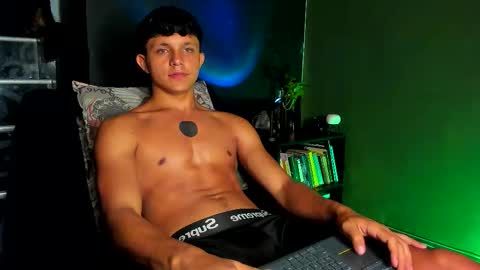 Snapshot of jamesgolden_ chatting on 09/20/25, 03:51 jamesgolden_ online show from 09/20/25, 03:51