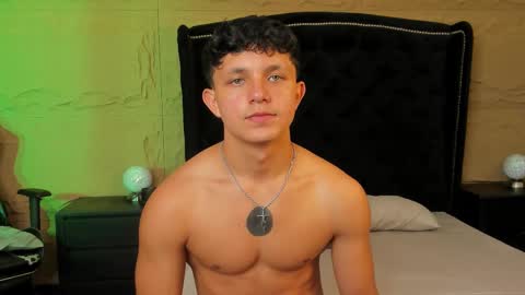 jamesgolden_ online show from 11/26/25, 02:18