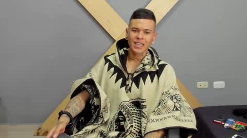 Snapshot of jamesinked_ chatting on 12/19/24, 05:40 Jamesinked online show from 12/19/24, 05:40