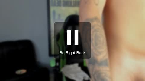 Snapshot of jamesinked_ chatting on 01/29/25, 04:52 Jamesinked online show from 01/29/25, 04:52