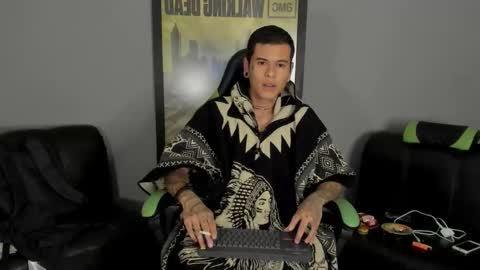 Snapshot of jamesinked_ chatting on 02/05/25, 01:58 Jamesinked online show from 02/05/25, 01:58