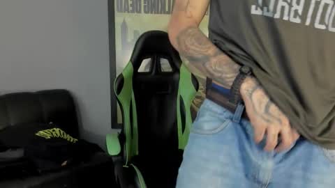 Snapshot of jamesinked_ chatting on 02/10/25, 04:36 Jamesinked online show from 02/10/25, 04:36