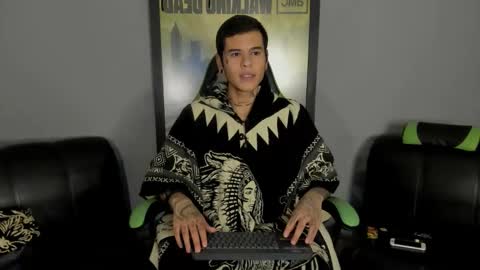 Snapshot of jamesinked_ chatting on 03/07/25, 02:15 Jamesinked online show from 03/07/25, 02:15