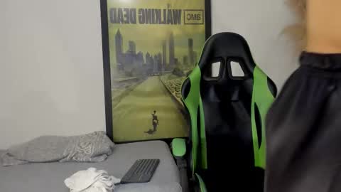 Jamesinked  online show from 01/08/26, 07:27