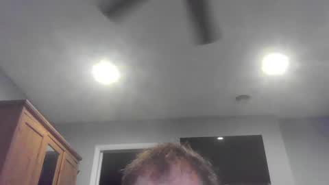 Snapshot of jamesjewels chatting on 12/31/24, 03:34 jamesjewels online show from 12/31/24, 03:34