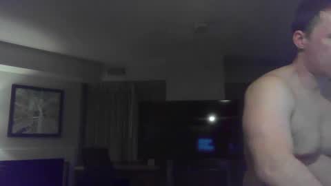 Snapshot of jamesjewels chatting on 02/26/25, 01:32 jamesjewels online show from 02/26/25, 01:32