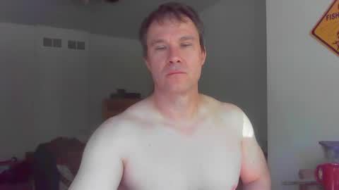 Snapshot of jamesjewels chatting on 09/14/25, 03:22 jamesjewels online show from 09/14/25, 03:22