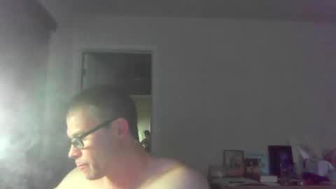 Snapshot of jamesjewels chatting on 11/14/25, 02:10 jamesjewels online show from 11/14/25, 02:10