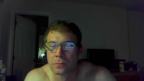 Snapshot of jamesjewels chatting on 07/16/26, 02:06 jamesjewels online show from 07/16/26, 02:06