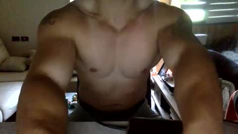 Snapshot of jamesmo820913 chatting on 10/11/25, 02:22 jamesmo820913 online show from 10/11/25, 02:22