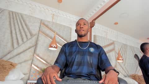 James  online show from 01/26/25, 06:37