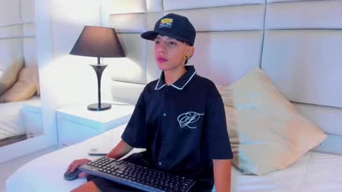 Snapshot of jamess_ford chatting on 01/15/25, 10:02 jamess_ford online show from 01/15/25, 10:02