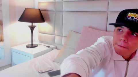 Snapshot of jamess_ford chatting on 01/20/25, 02:57 jamess_ford online show from 01/20/25, 02:57