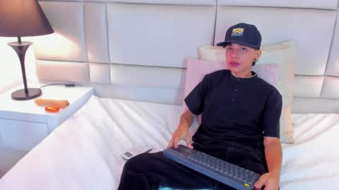 Snapshot of jamess_ford chatting on 01/28/25, 05:56 jamess_ford online show from 01/28/25, 05:56