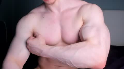 Snapshot of jamesstong chatting on 07/11/26, 08:22 James Strong online show from 07/11/26, 08:22