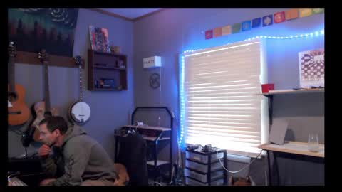 Snapshot of jameswebbscope chatting on 05/18/26, 06:58 Jameswebbscope online show from 05/18/26, 06:58