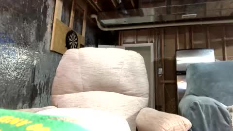 Snapshot of jamie19905 chatting on 02/21/25, 04:51 jamie19905 online show from 02/21/25, 04:51