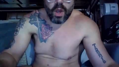 Snapshot of jamie19905 chatting on 11/26/25, 02:01 jamie19905 online show from 11/26/25, 02:01