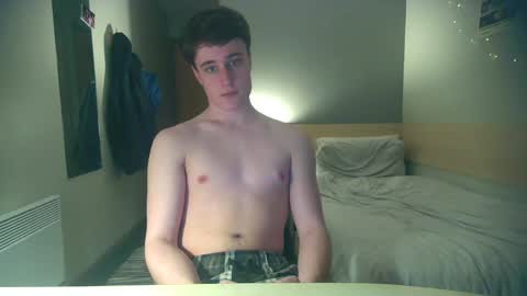 jamie90923 online show from 02/25/25, 04:53