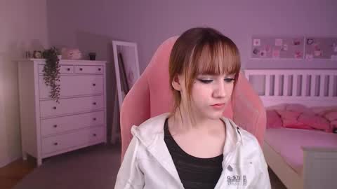 jamie_chung online show from 11/07/25, 05:18