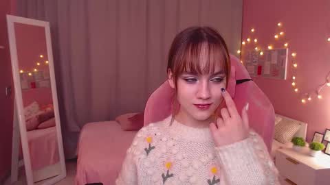 jamie_chung online show from 11/11/25, 05:18