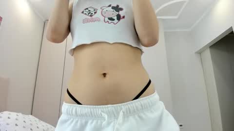 Snapshot of jamiennyam chatting on 09/18/25, 08:11 jamiennyam online show from 09/18/25, 08:11