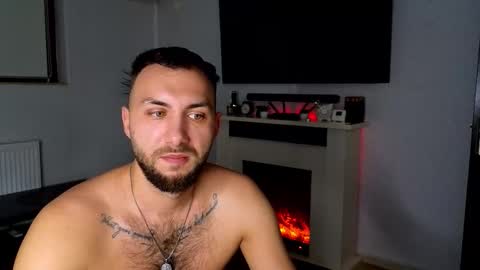 Snapshot of jamienoxus chatting on 11/19/25, 06:24 Robbie online show from 11/19/25, 06:24